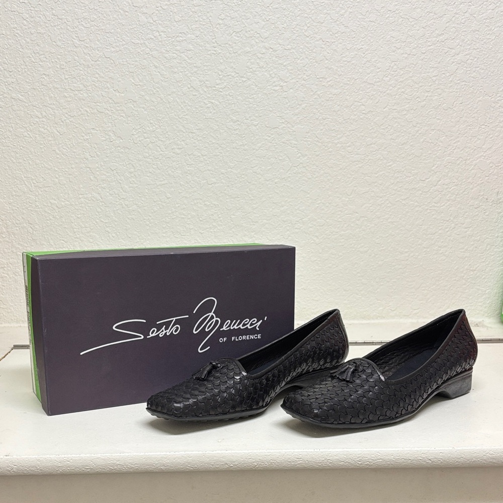 Sesto Meucci Black Leather Loafers with Tassel Detail